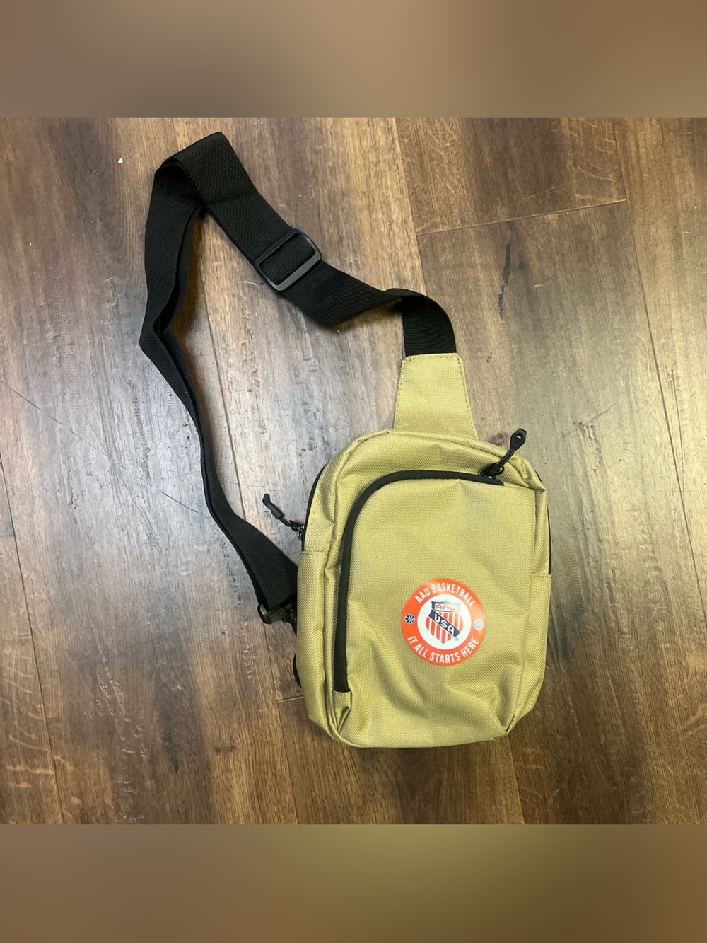 AAU Basketball Sling Belt Bag Fanny Pack Crossbody New Never Worn Tan 2026